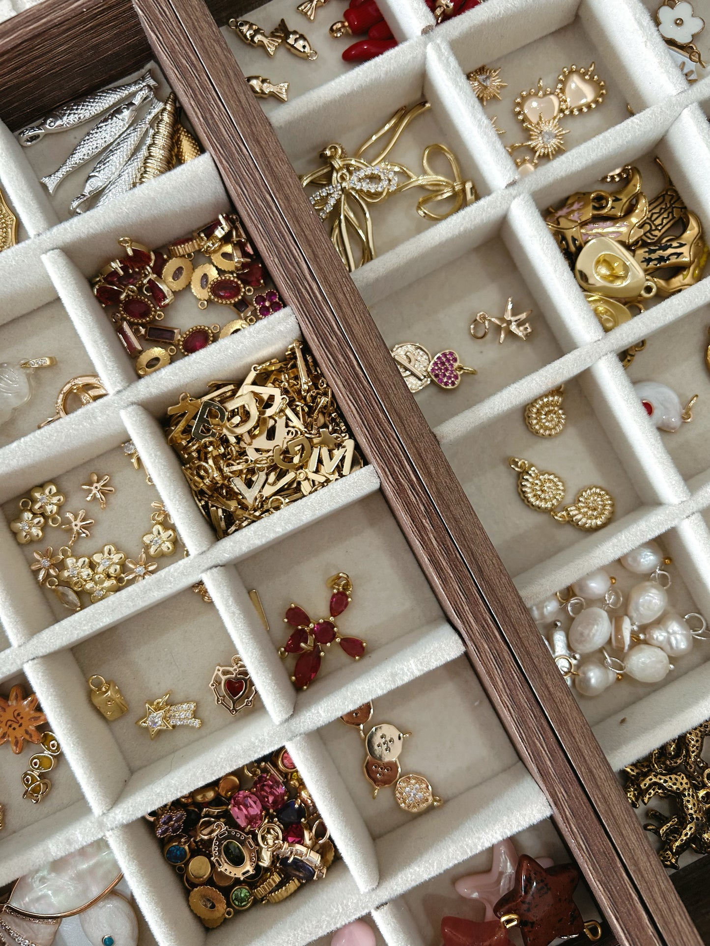 Charm Bar