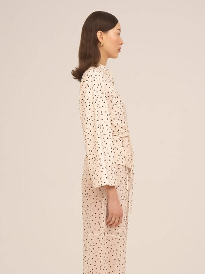 Carmen Says - Chaqueta Fuji De Lunares Crema spot top